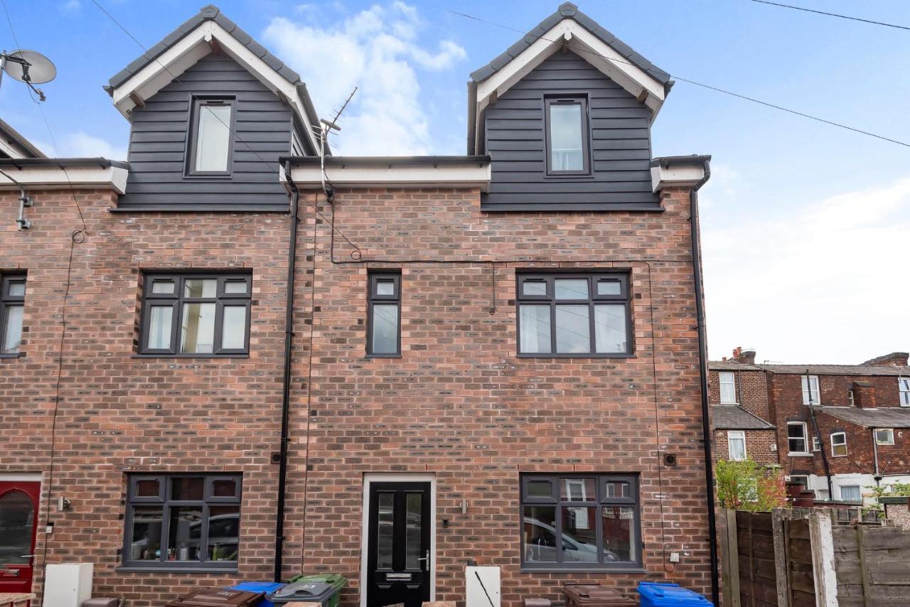 Apartamento Entire - Cosy 3 Bedroom House, Close To Levenshulme Station, 13 Mins To Centre